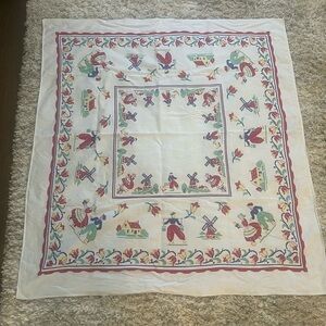 Vintage Pennsylvania Dutch linen tablecloth, 25” x 28”